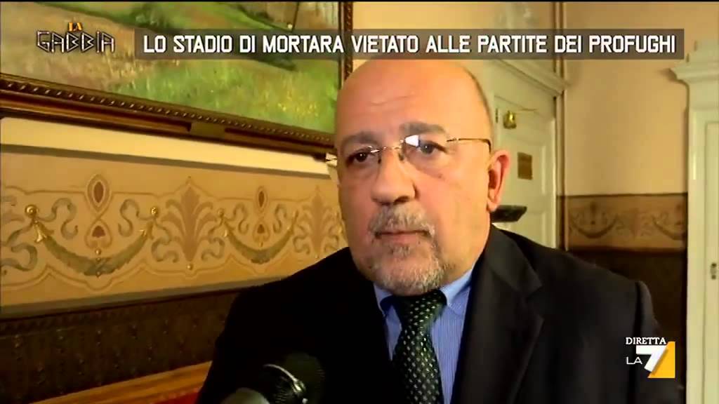 Lo stadio di Mortara vietato alle partite dei profughi