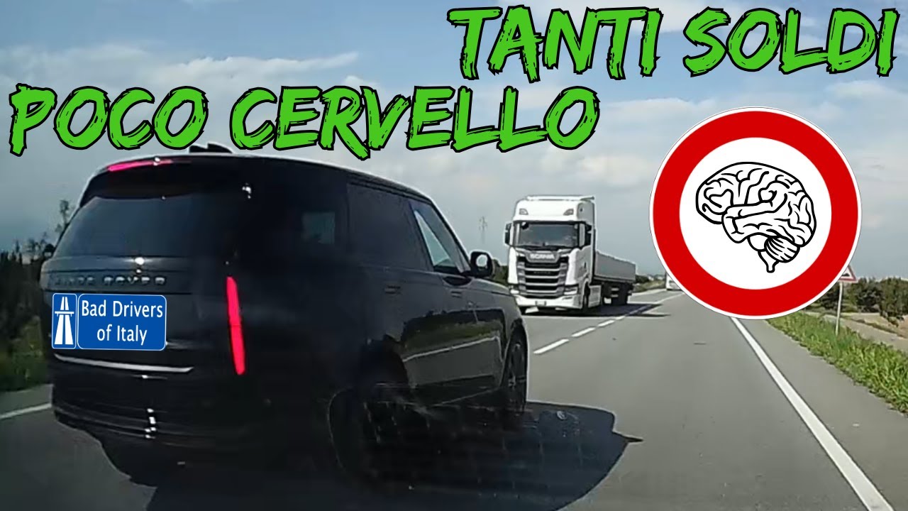 BAD DRIVERS OF ITALY dashcam compilation 11.13 - TANTI SOLDI, POCO CERVELLO