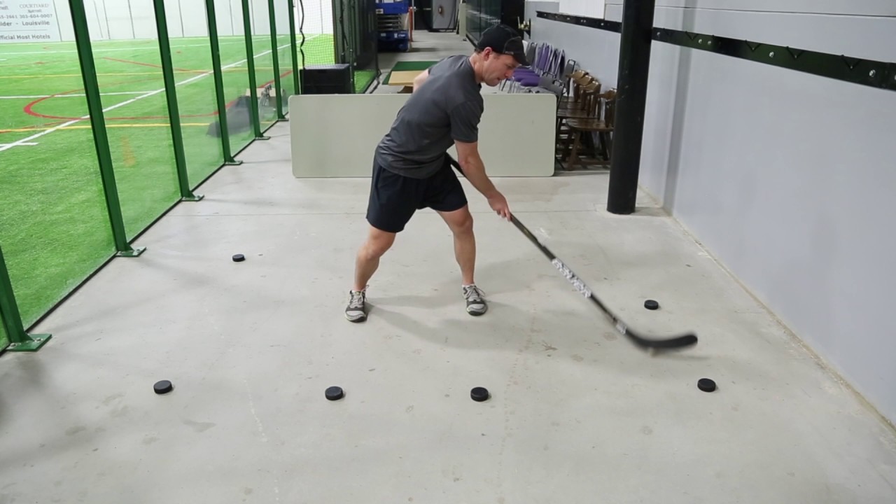 Basic Stick Handling - Backhand Lateral In Tight