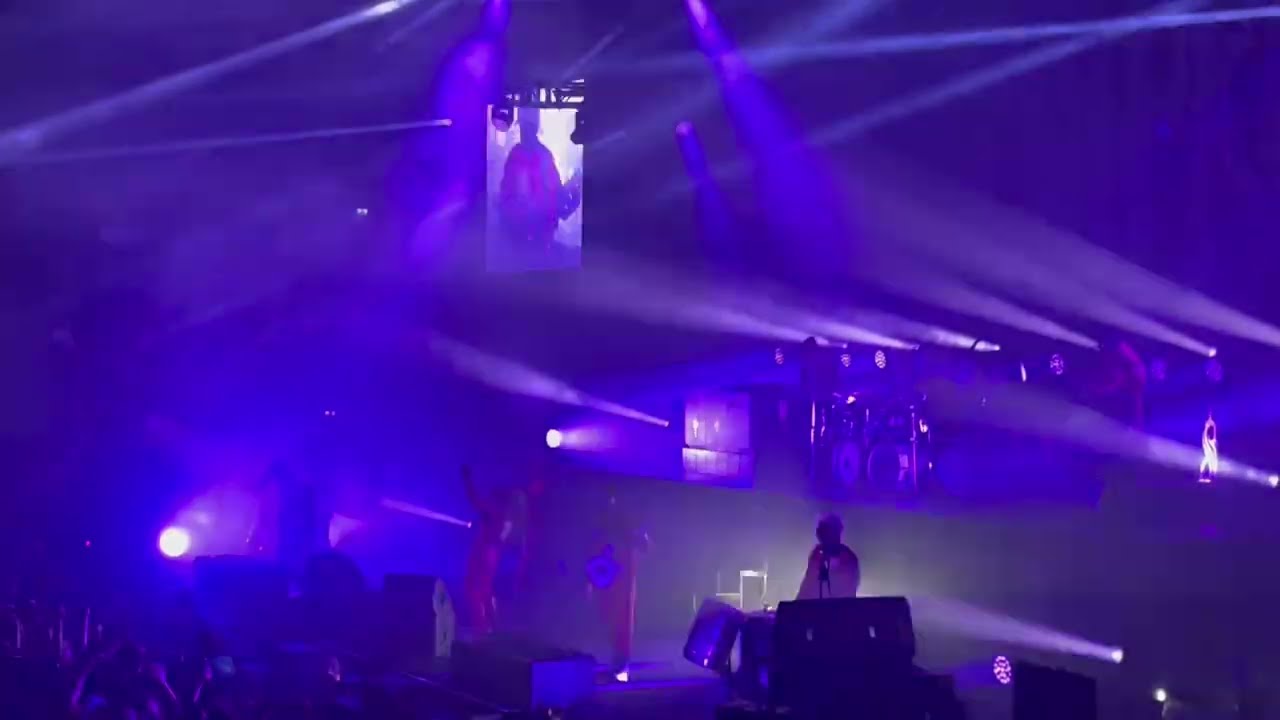 Slipknot - Spit It Out + Surfacing (live @ Amsterdam, Dec. 5, 2024)