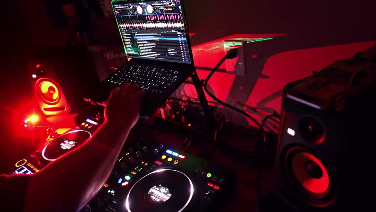 🪁DISCOTECA RETRO🎸 feat.🥃CANTINA ROCK/POP🍻3 @DjGiostradamus📢