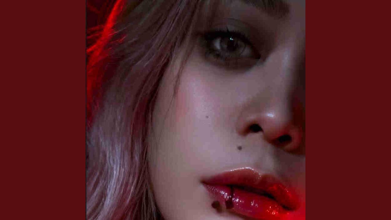 I OWN THIS TOWN (Female Ver.)