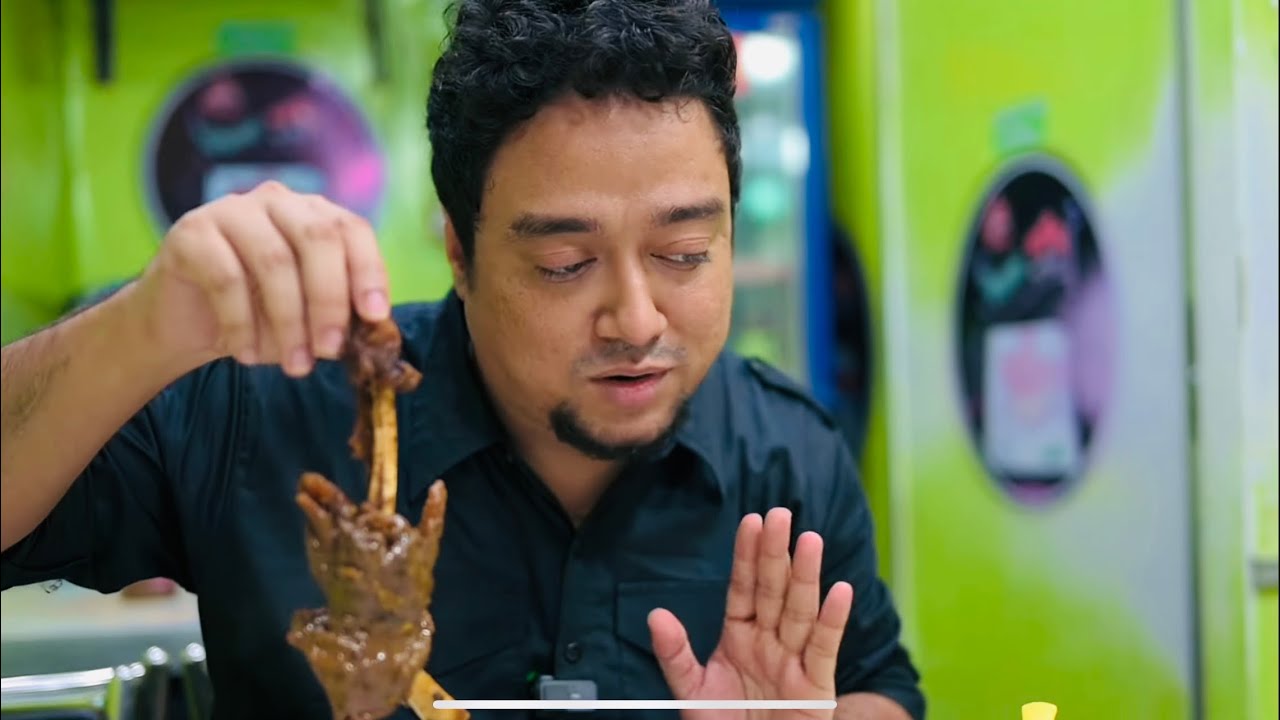 Legendary Places to Eat in Bangladesh, Dhaka | Haji Biryani , Khacchi Biryani, Bhuna Khichuri & more