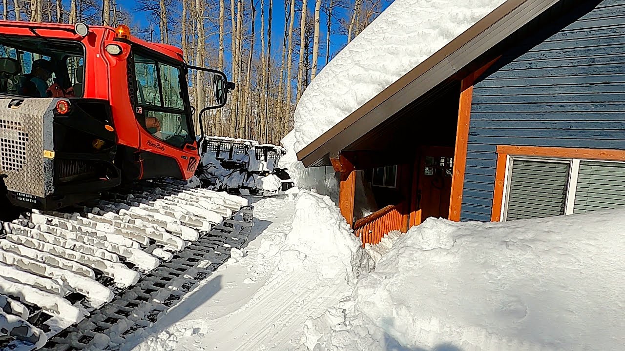 Snowcat Digs Out Cabin! PistenBully 400 vs Deep Utah Snow!