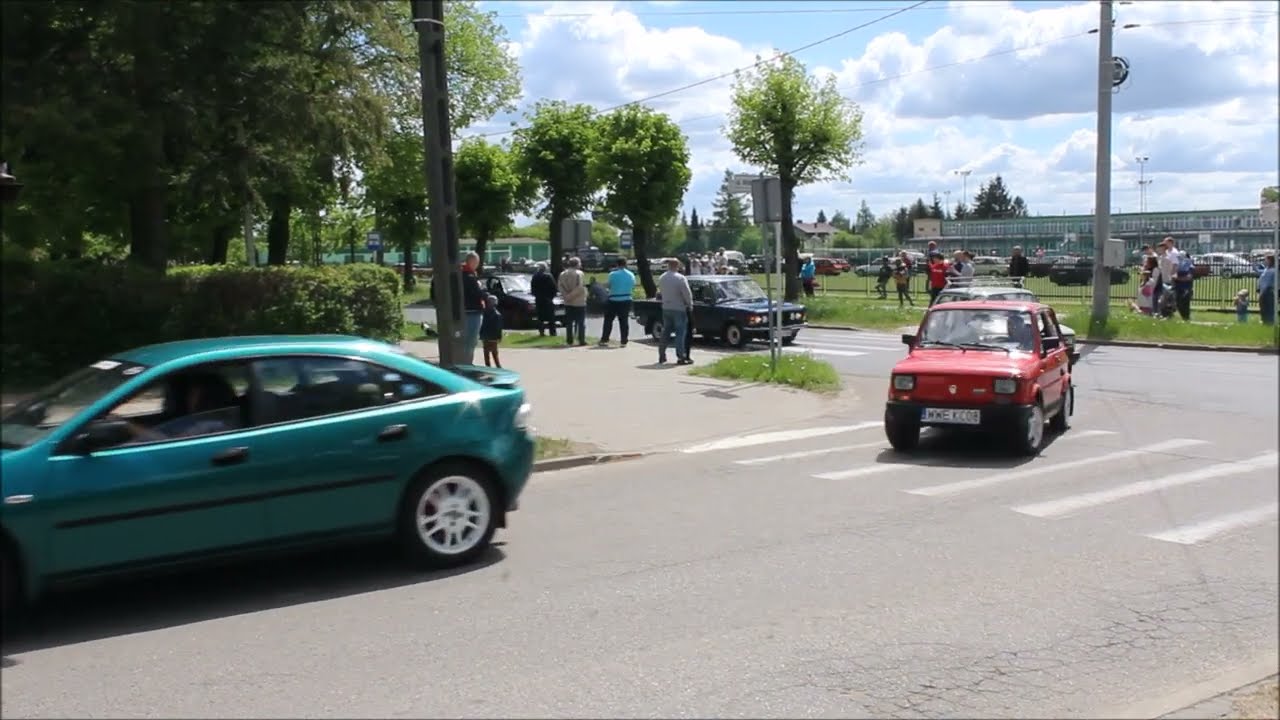 Zlot samochodów klasycznych i zabytkowych: parada (15.05.2022)