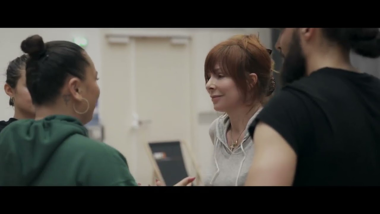 Mylène Farmer - L'Ultime Création (2020) Documentaire  |  Episode 1 : Pourvu qu'elle soit douce 