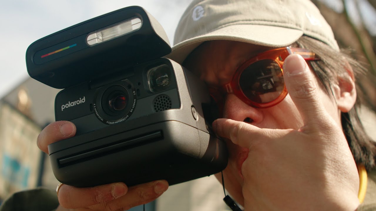 Polaroid Flip - This Is The Polaroid Camera to Go For