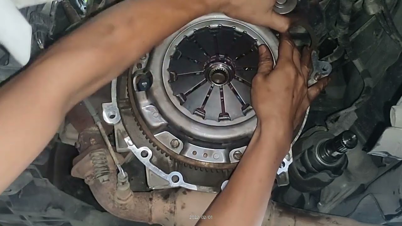 vios 2017 vvt-1 engine, pulldown transmission for replace clutch cover assembly.