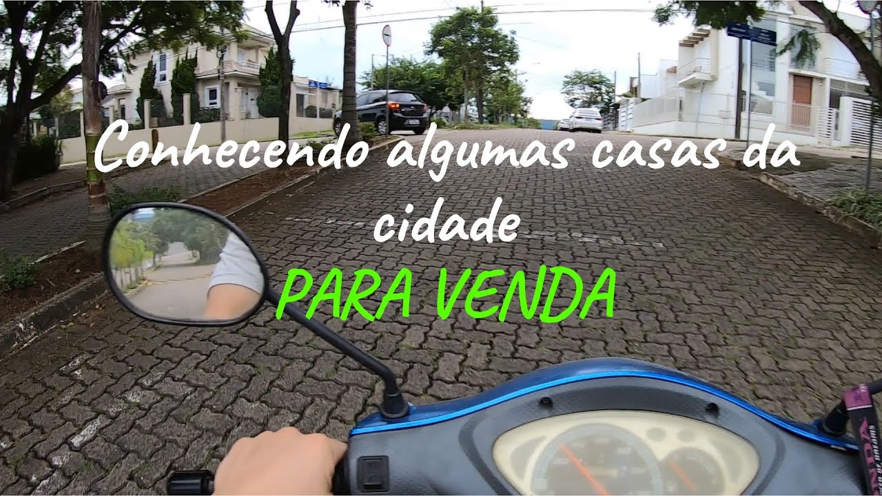Andando pela cidade de moto e conhecendo algumas casas a venda!!