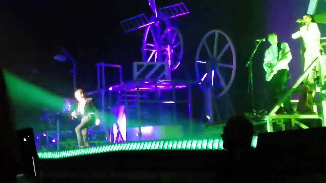 Modern times Mika forest National 21 fev 2026