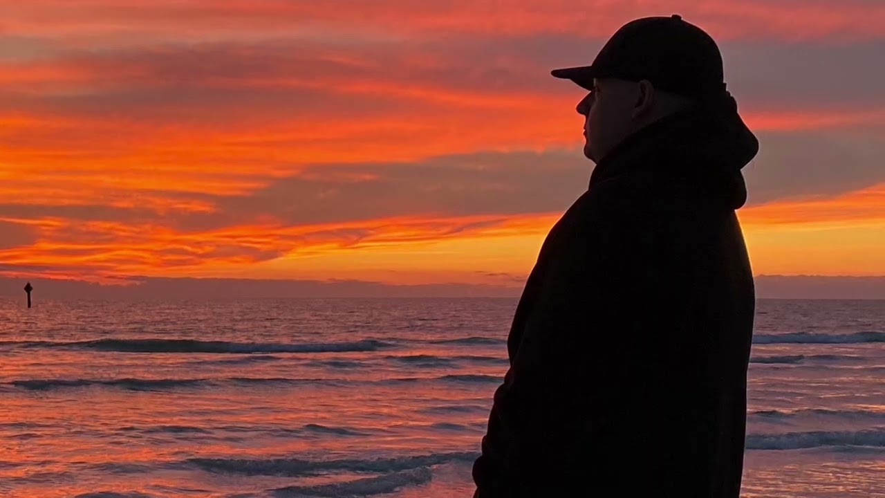 Larry Gladd - Knock The Hustle 