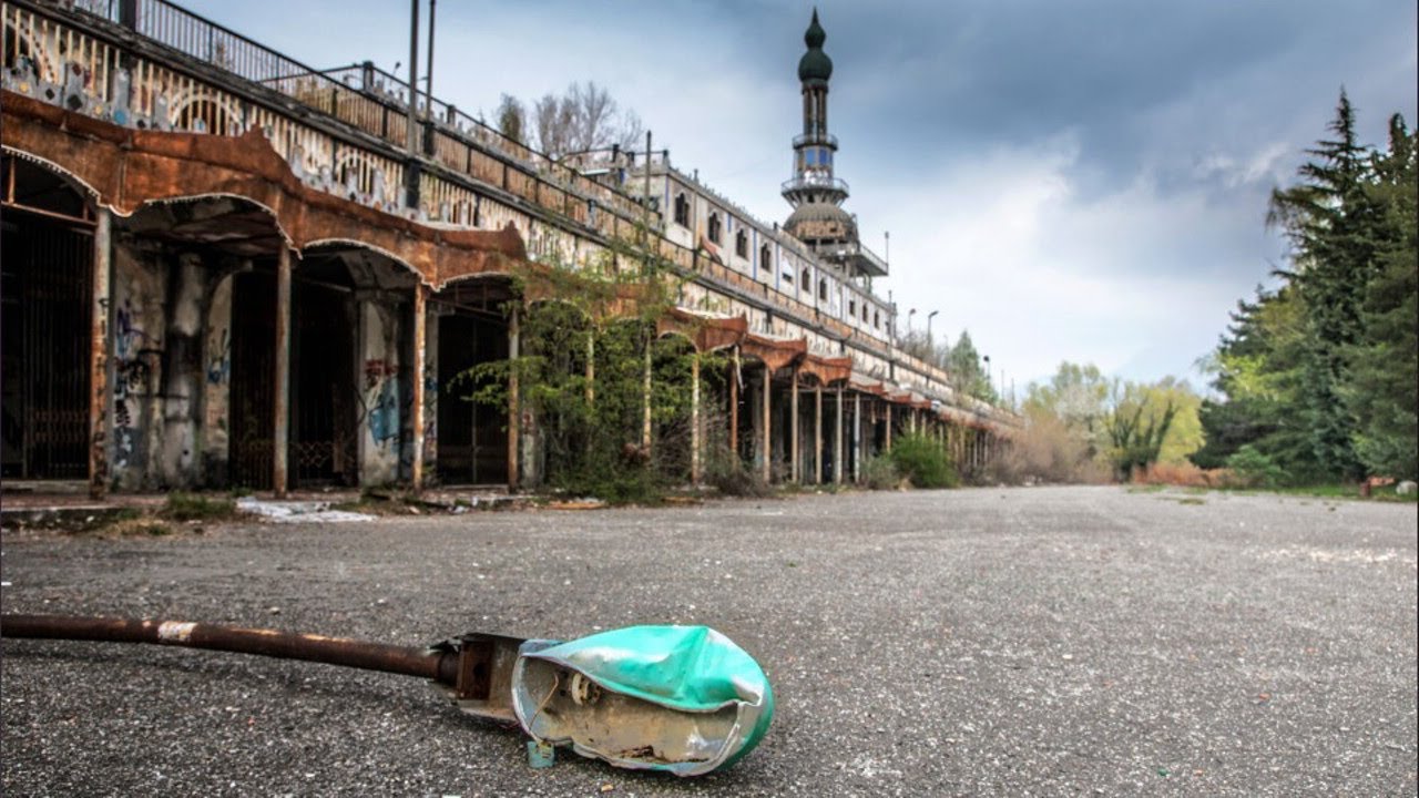 Consonno, la 'Las Vegas' della Brianza diventata un ecomostro