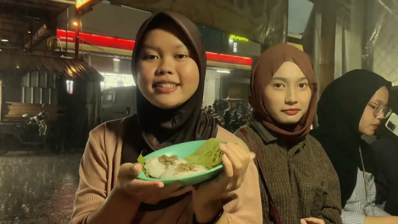 Tugas Bahasa Indonesia XII-3 || Surabi Ceu Yati