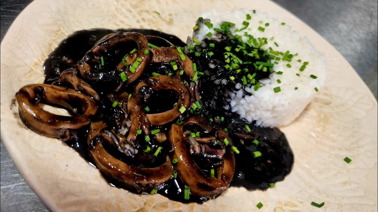 como hacer calamares en su tinta (en salsa) receta facil.
