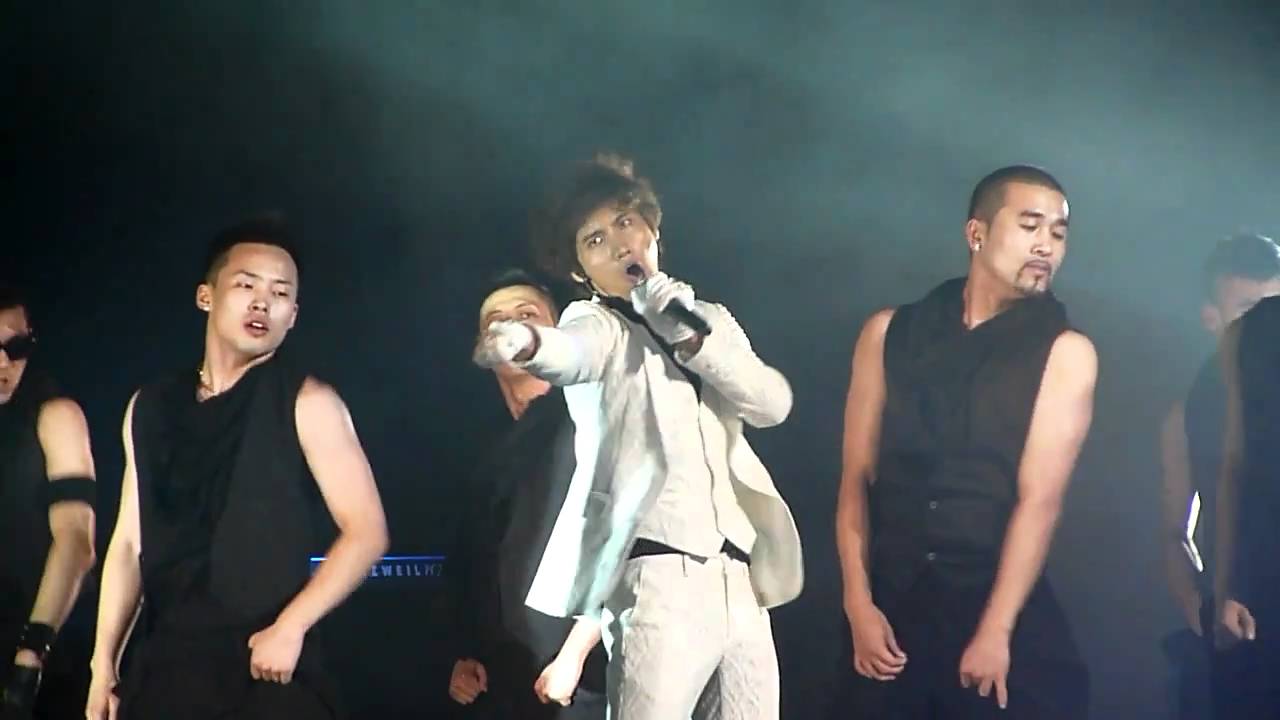 [fancam] HQ 100904 Changmin- Big Time/ Yunho- Why (Keep Your Head Down) [SMTOWN LIVE 2010 in LA]