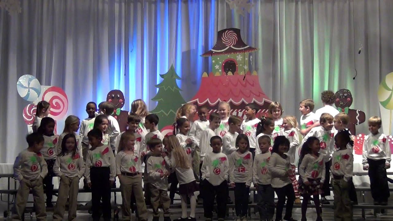 Kindergarten Performs 