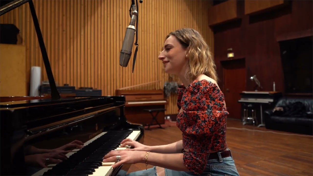 Philippine Lavrey - Flowers (Version française) [Miley Cyrus cover]