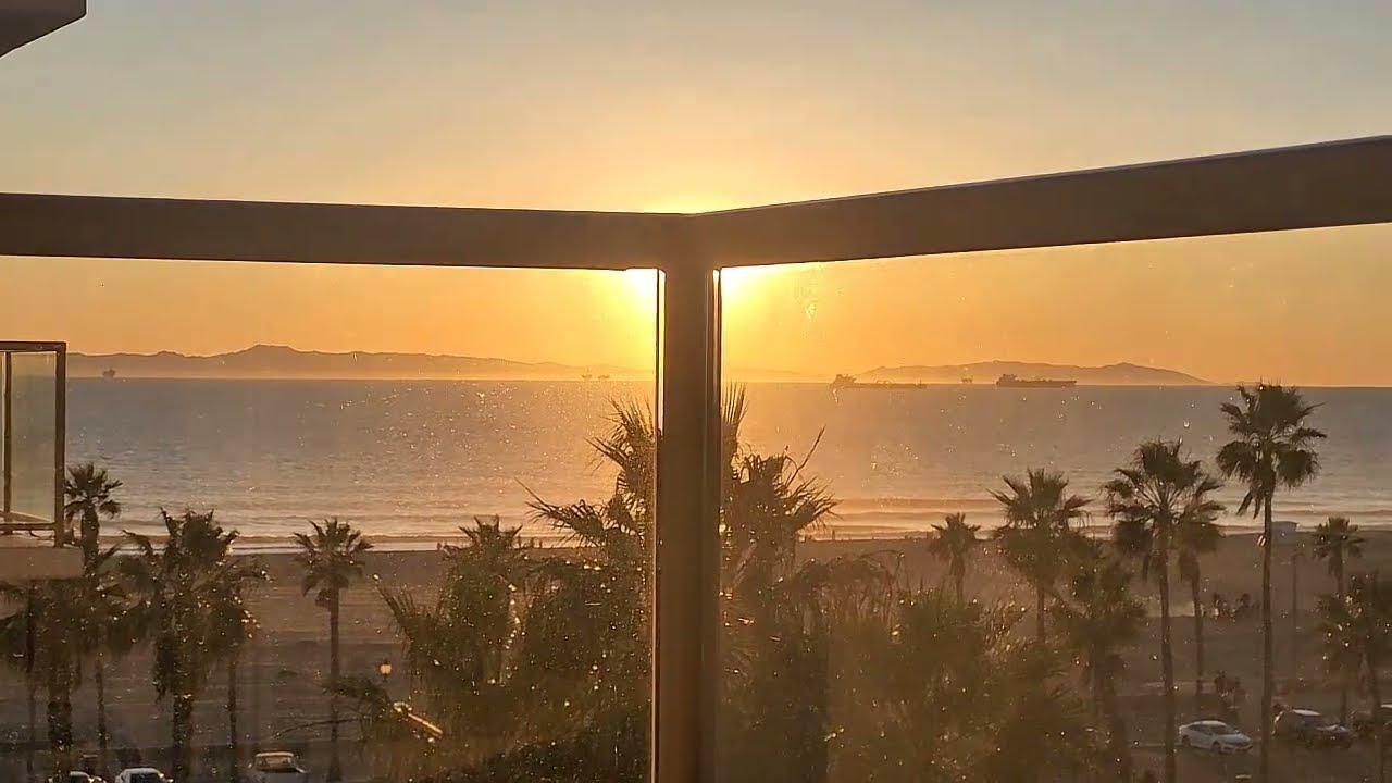 Sunset en California 2026.                                                       