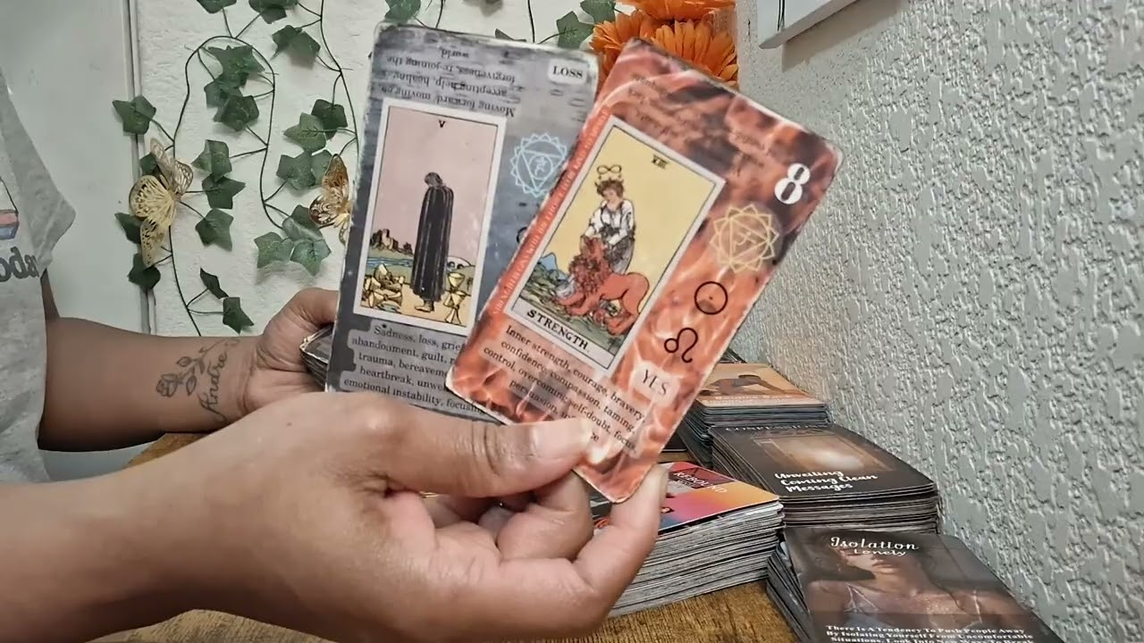 Их первая ошибка будет заключаться в том, что они подумают, будто ты тот же человек, которого они...