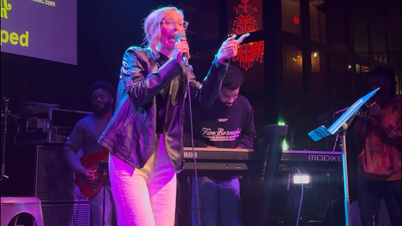 “Aretha Franklin ‘Natural Woman’ – Live Vocal Cover at Snapped Open Mic | ANAI