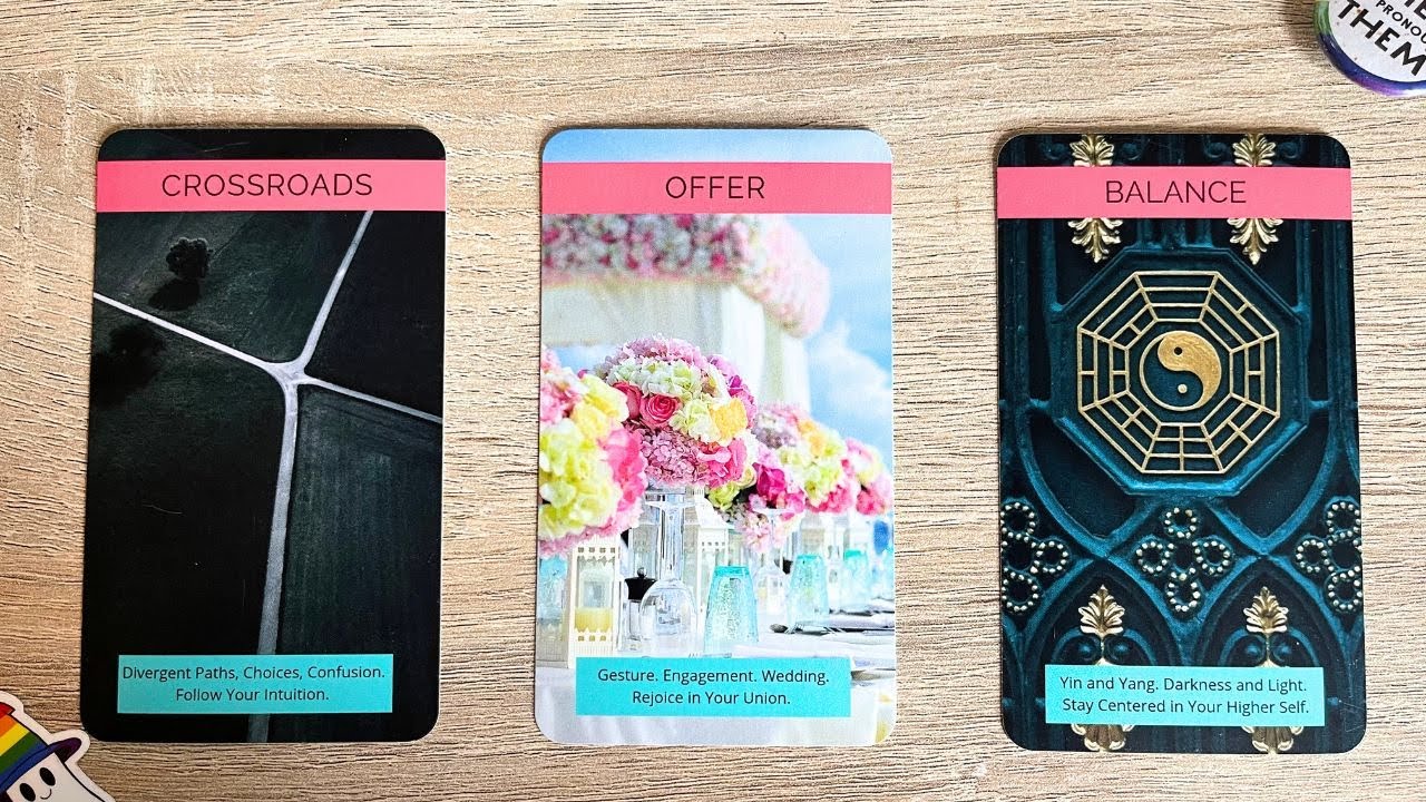 💍 FUTURE SPOUSE describes you | 🌈 Pick a Card Reading Timeless