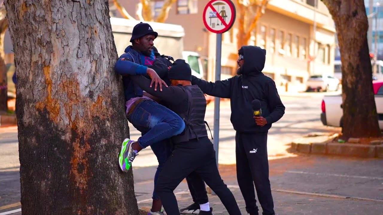 NIYATHEMBANA NA? EP455  | Making couples switch phones loyalty test south africa