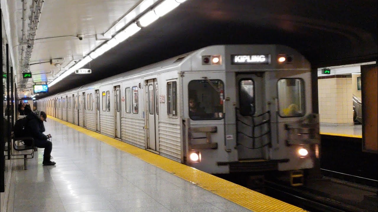 TTC Subway 108