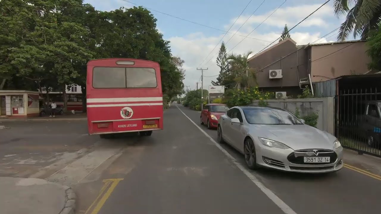 drive in mauritius from cap malheureux to super u grand bay pov