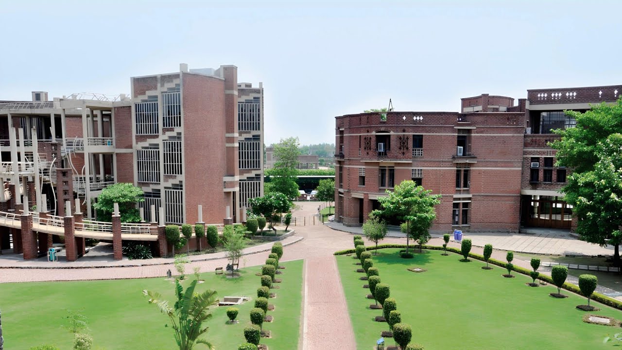AKGEC Campus......#akgecghaziabad #campus #ghaziabad #college #btech 
