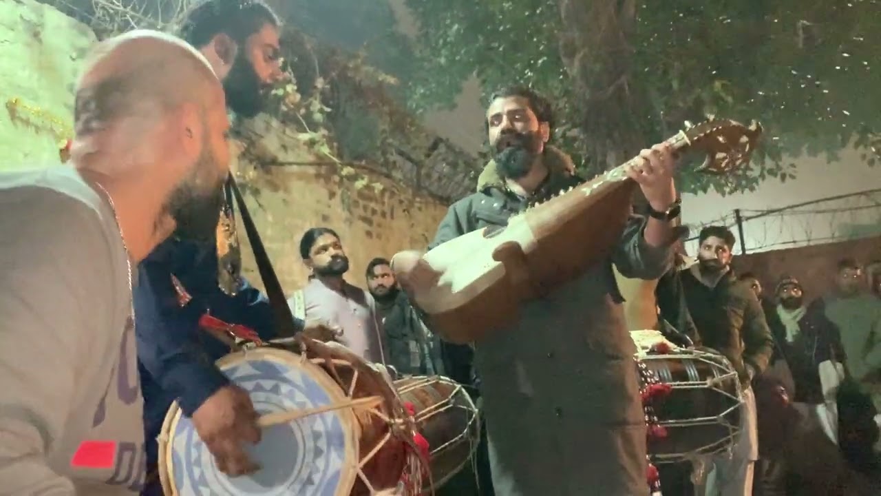 Shah jamal dhool ,darbuka and rubab . SONA LAGDA ALI WALA