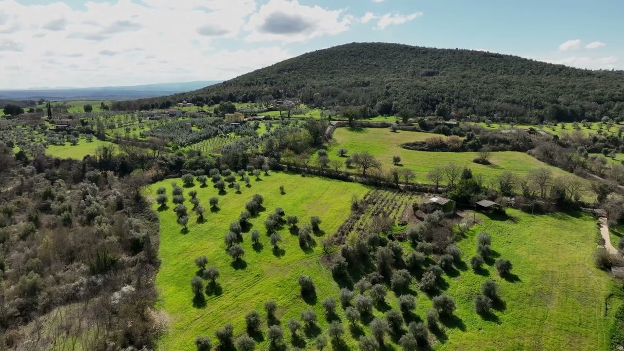 Casale da ristrutturare a Amelia - Umbria | Farmhouse to renovate in Amelia - Umbria