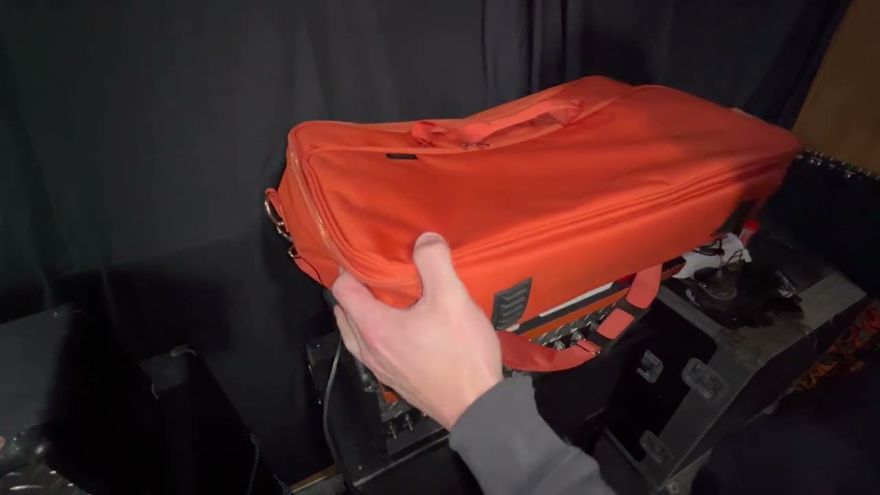 Soyan Pedal Board Unboxing by Blue Collar Gear Review