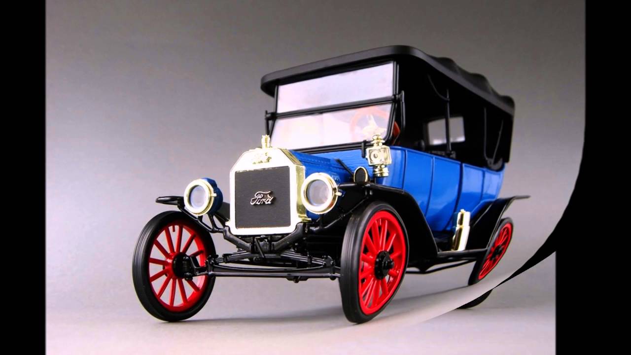 1913 Ford Model T Touring - [1:18 Universal Hobbies]