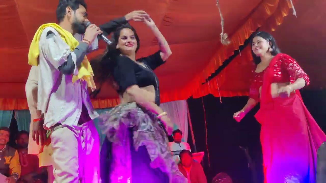 अनील बाबू कॉमेडियन और डांसर मुस्कान जानू ने स्टेज पर गर्दा मचा दिया , stageshow 