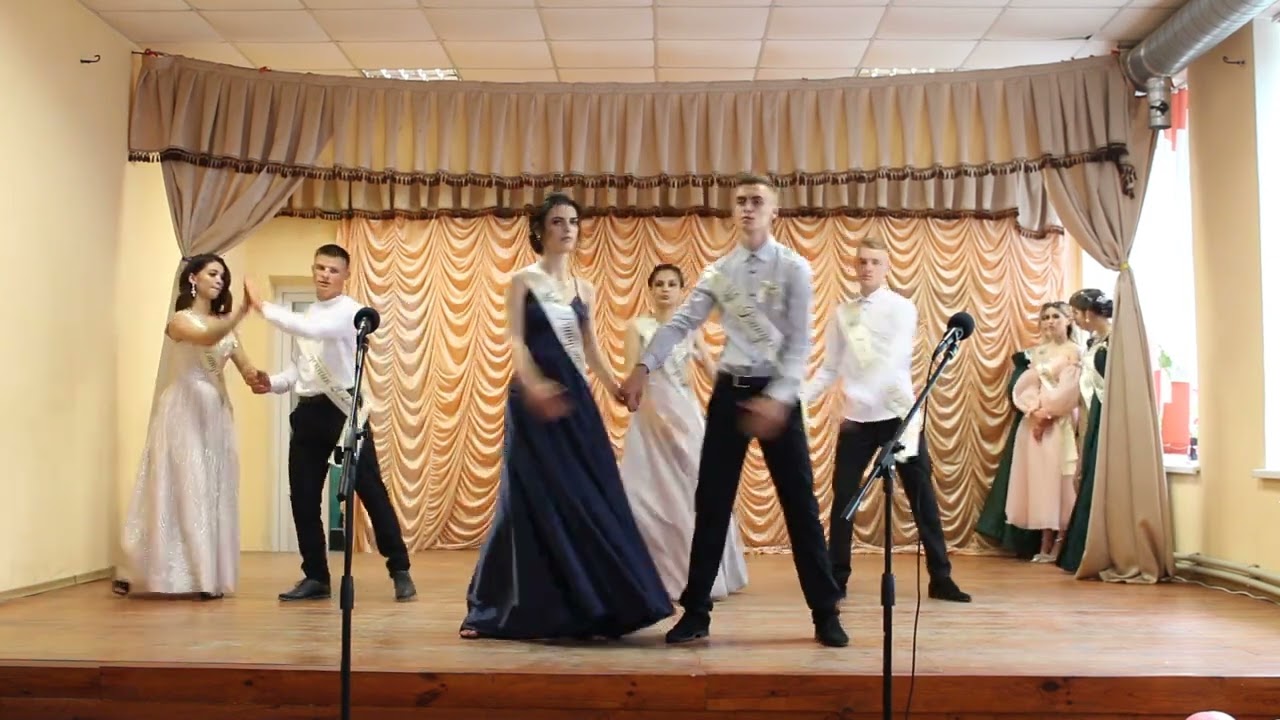 Вальс випускників