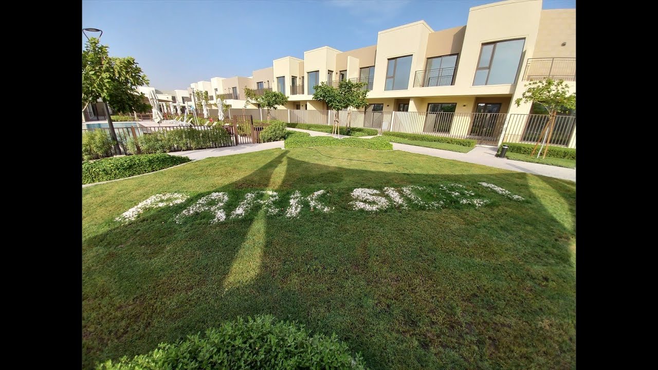Parkside 1 - Emaar South - 4 Bedrooms townhouse for rent - Dubai - UAE