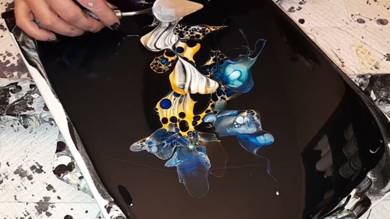 Fluid Art - Hide & Reveal Swipe with an attemp to 'splatter blow'! Inspired by Winterstromart