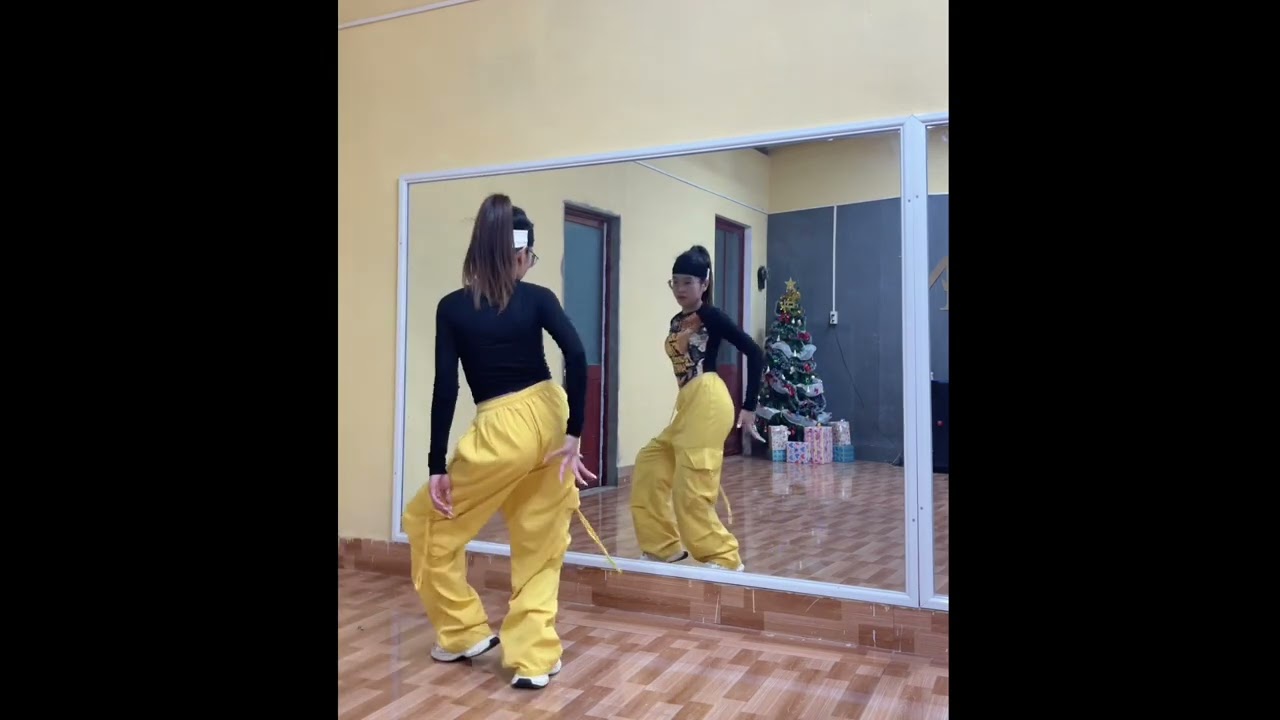 Bài tập mẫu Mashup Giáng sinh