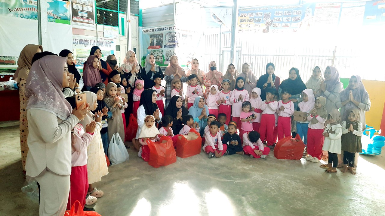 BERBAGI TAKJIL RAMADHAN 2026 TK PERTIWI MAROANGING