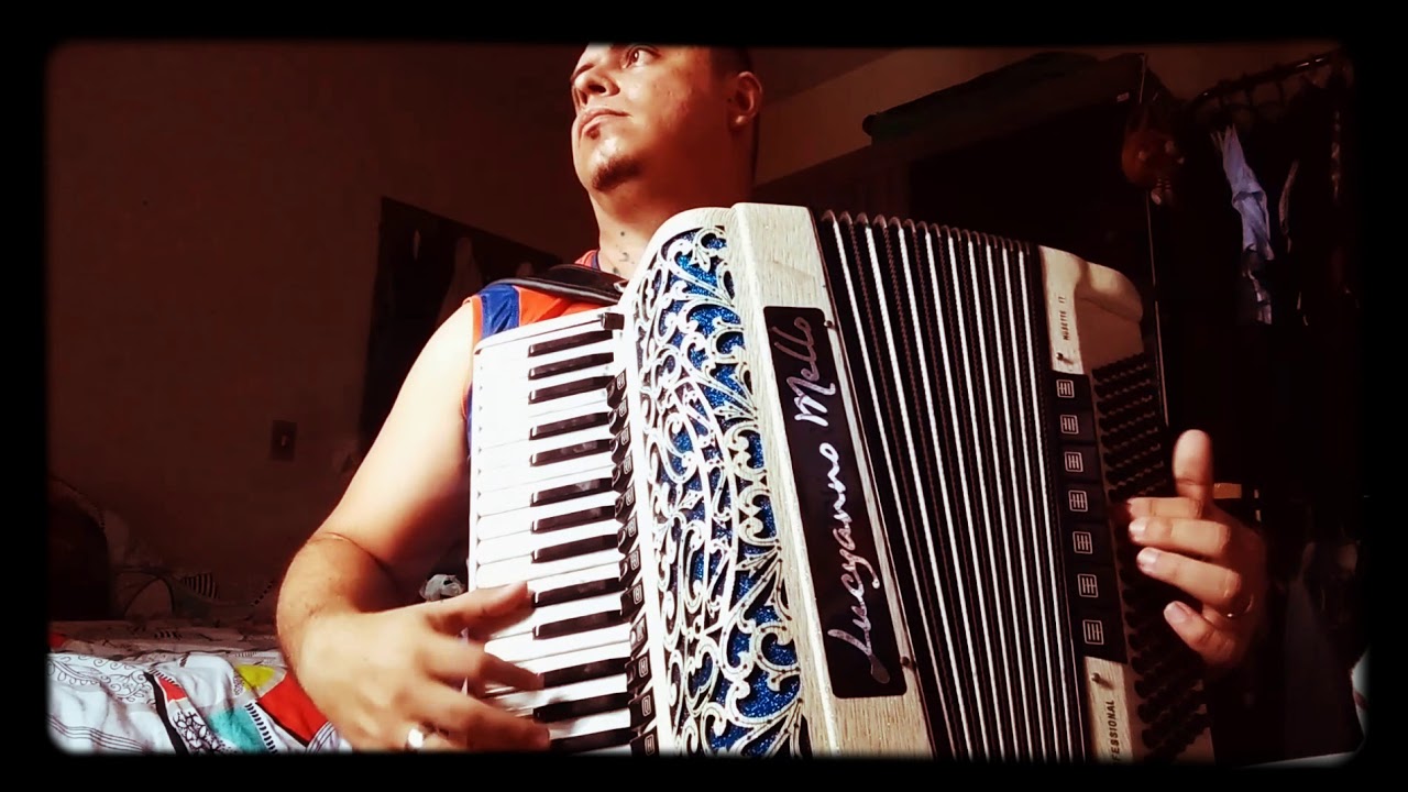 Lucyanno Mello-STYL&Atilde;O