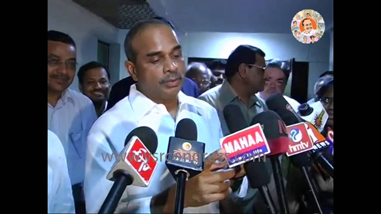 YSR  rajashekar reddy satire on news channel