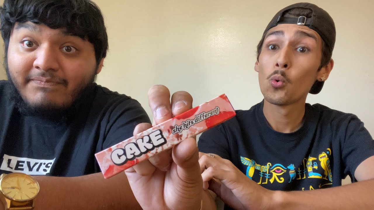 CAKE SHE HITS DIFFERENT DISPOSABLE REVIEW - STRAWNANA