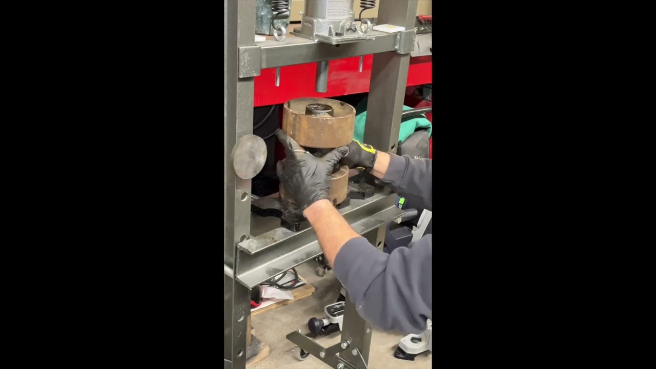 Toro Dingo TX1000 boogie wheel bearing replacement   HD 1080p