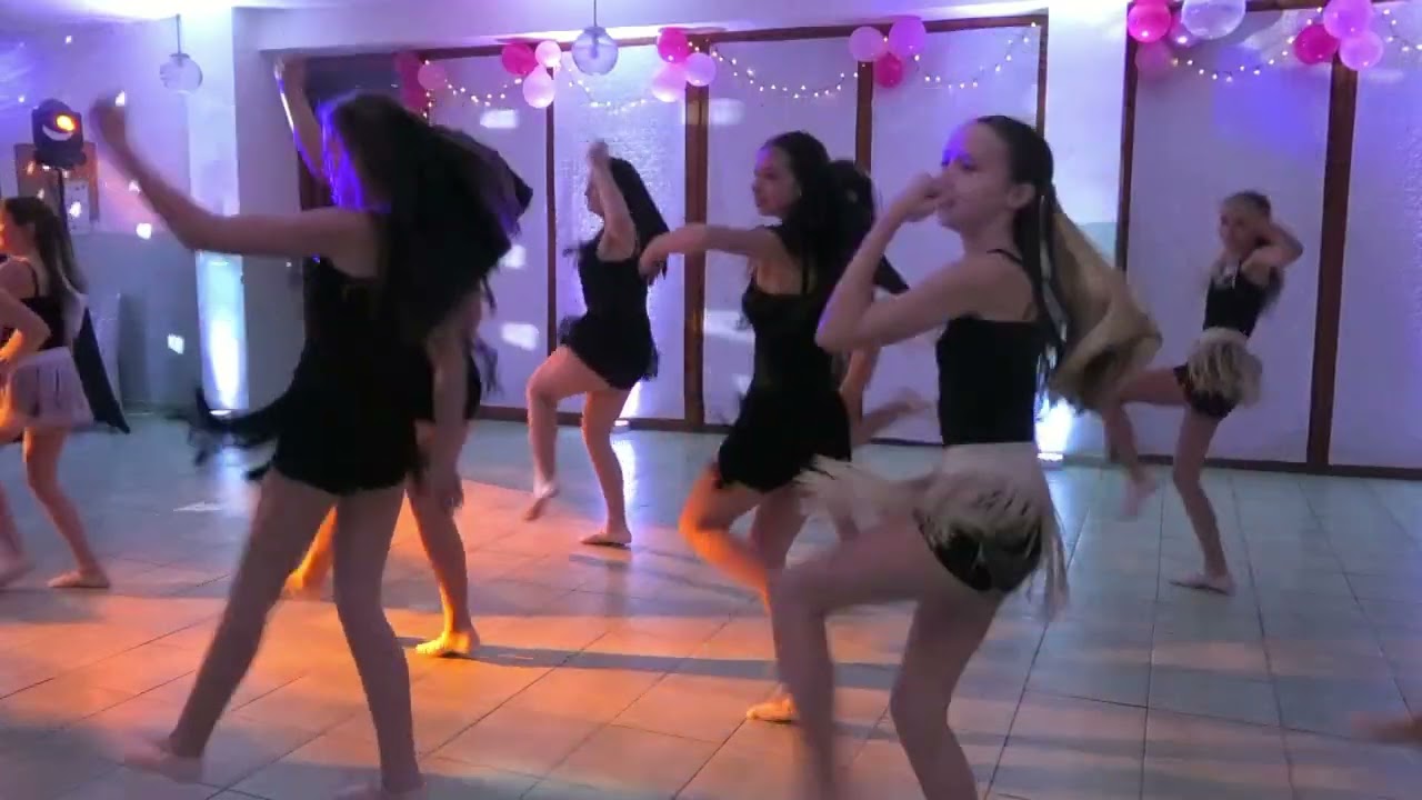 Otvorenie 6.školskej  zábavy s podtitulom Barbie party (31.1.2025)