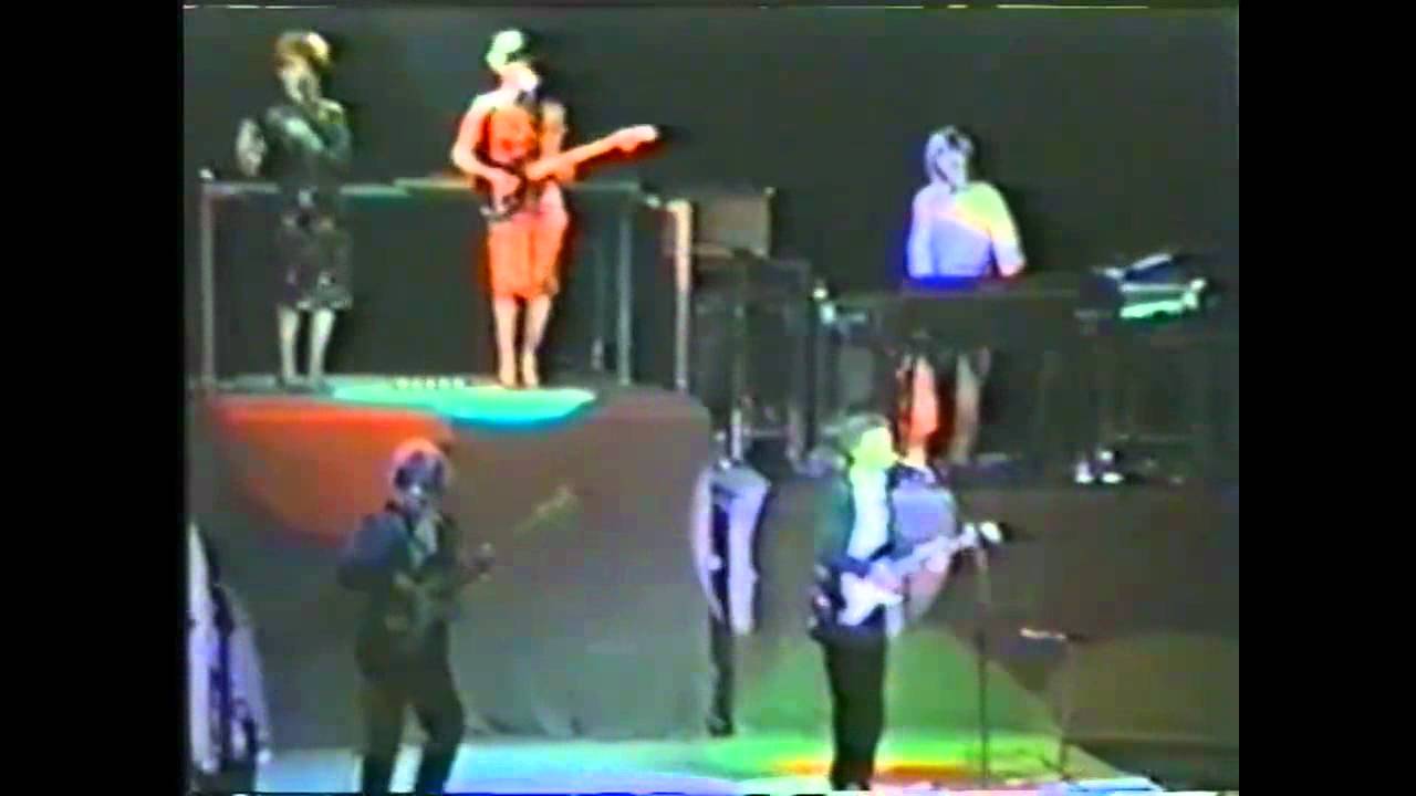 Eric Clapton - Tangled In Love (Sydney , Australia November 14 1984)