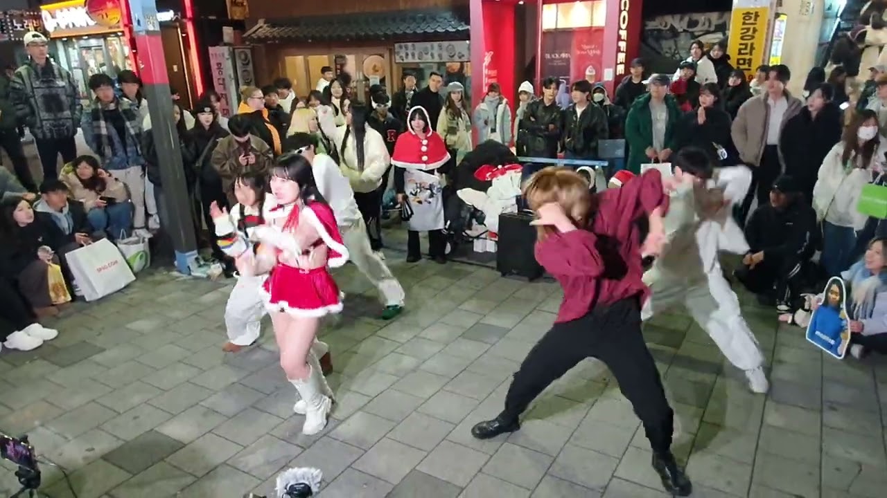 [STREET ARTIST] BE OUR. CHRISTMAS INTERACTIVE SHOW BUSKING. 231225.