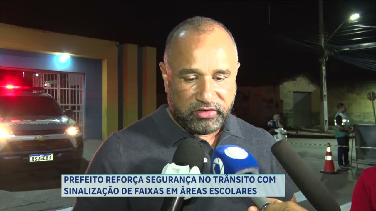 PREFEITO REFORÇA SEGURANÇA NO TRÂNSITO COM SINALIZAÇÃO DE FAIXAS EM ÁREAS ESCOLARES