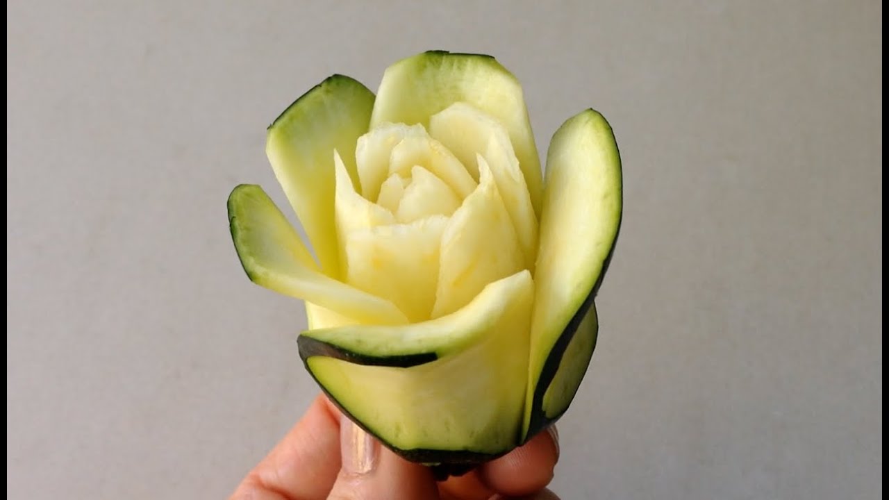 Art In Zucchini Rose Bud Flowers Ideas - Adv Lesson 18 - Mutita Art Of Fruit Or Vegetable Carving