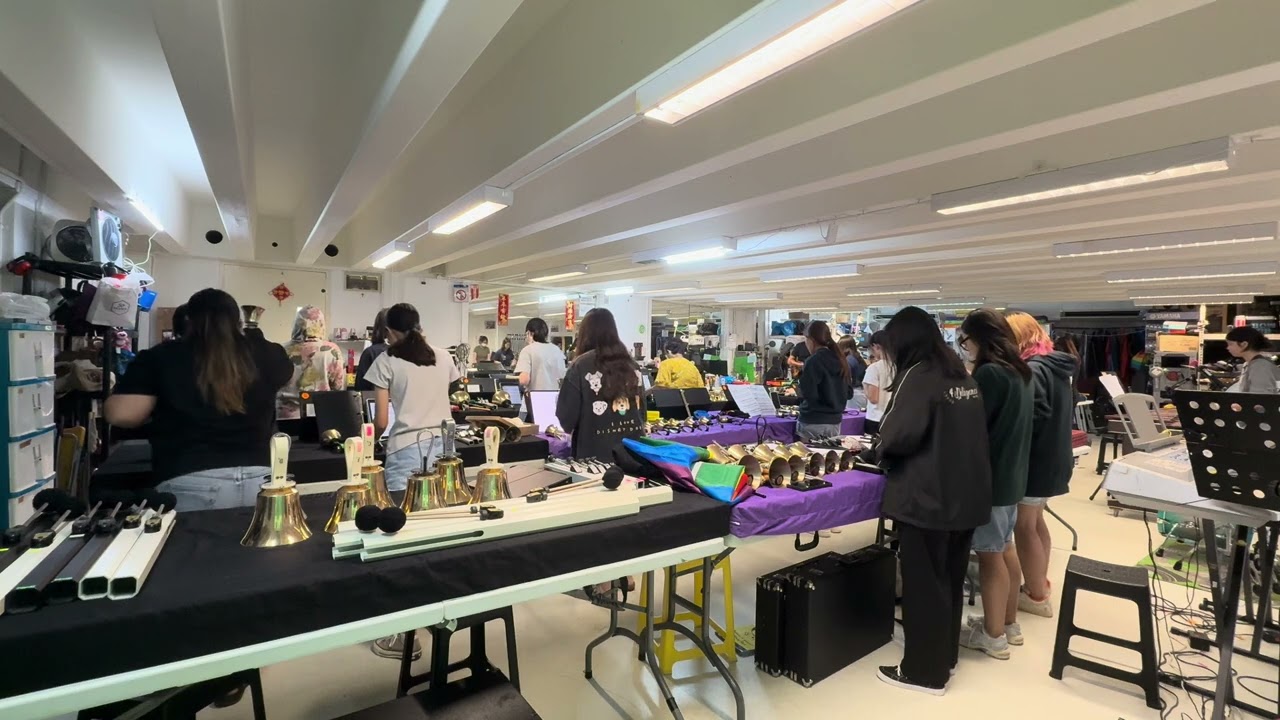 SPAIN (on handbells).