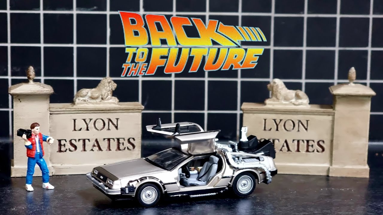 Diecast DeLorean Back to the future Time Machine Vitesse 1/43 scale. Unboxing Review!
